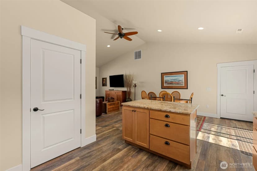 Property photo for 9973 Saska Way, Entiat photo 17