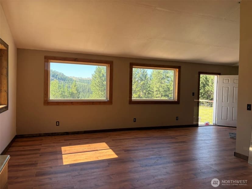 Property photo for 88 Little Bear Road, Republic photo 6