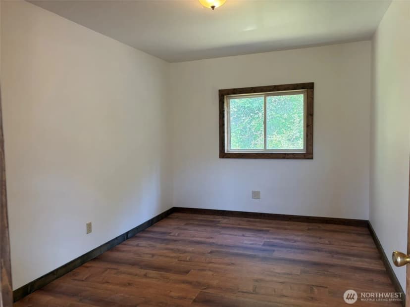 Property photo for 88 Little Bear Road, Republic photo 12