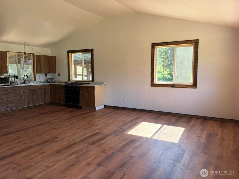 Property photo for 88 Little Bear Road, Republic photo 11