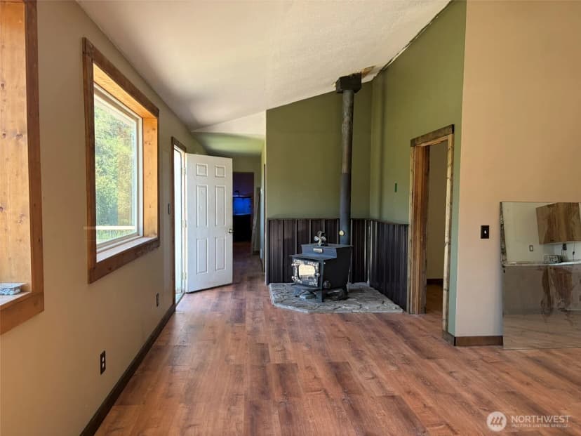 Property photo for 88 Little Bear Road, Republic photo 8
