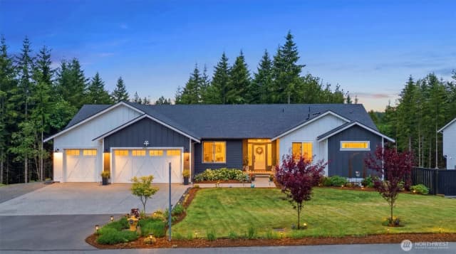 Property photo for 10512 146th Avenue Ne, Lake Stevens