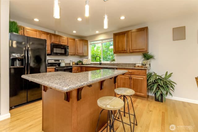 Property photo for 3716 Sw 328th Place, Federal Way photo 4