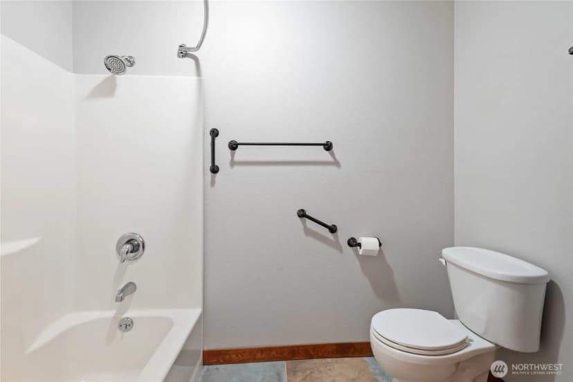 Property photo for 325 Division Street #202, Leavenworth photo 19