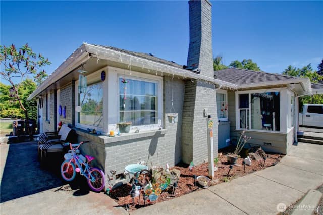 Property photo for 3312 E College Way, Mount Vernon
