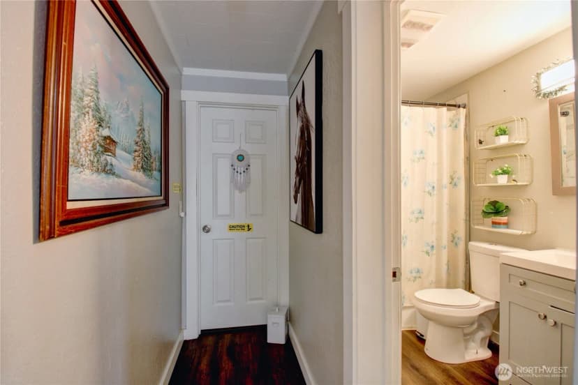 Property photo for 3312 E College Way, Mount Vernon photo 9