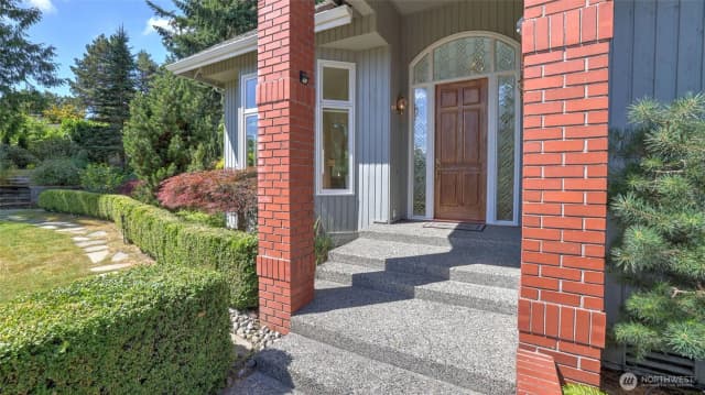 Property photo for 6163 93rd Avenue Se, Mercer Island photo 3