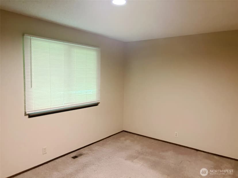 Property photo for 24404 Se Mirrormont Boulevard, Issaquah photo 25
