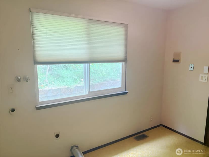 Property photo for 24404 Se Mirrormont Boulevard, Issaquah photo 15