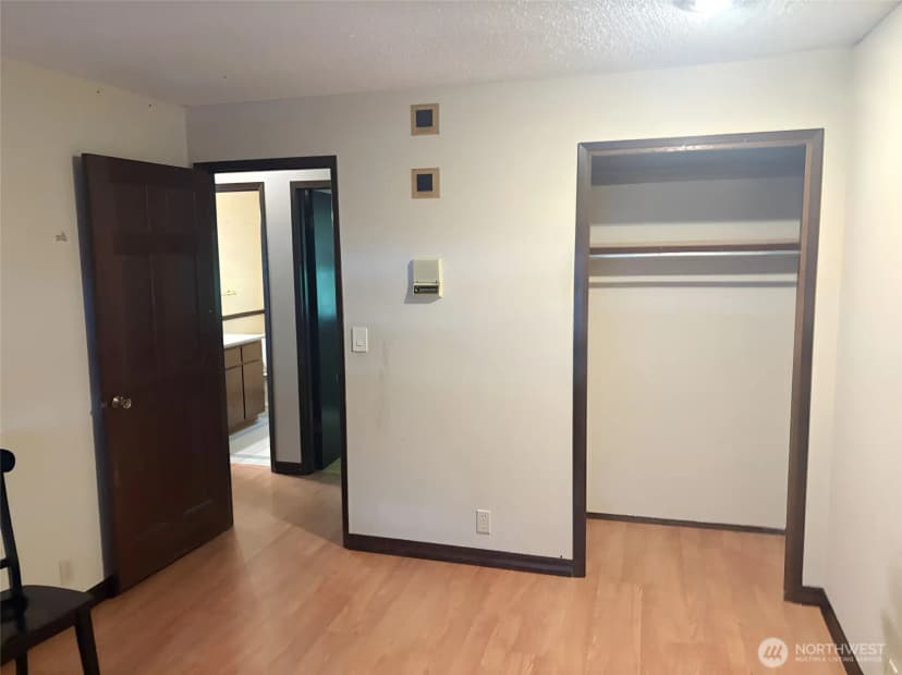 Property photo for 24404 Se Mirrormont Boulevard, Issaquah photo 19