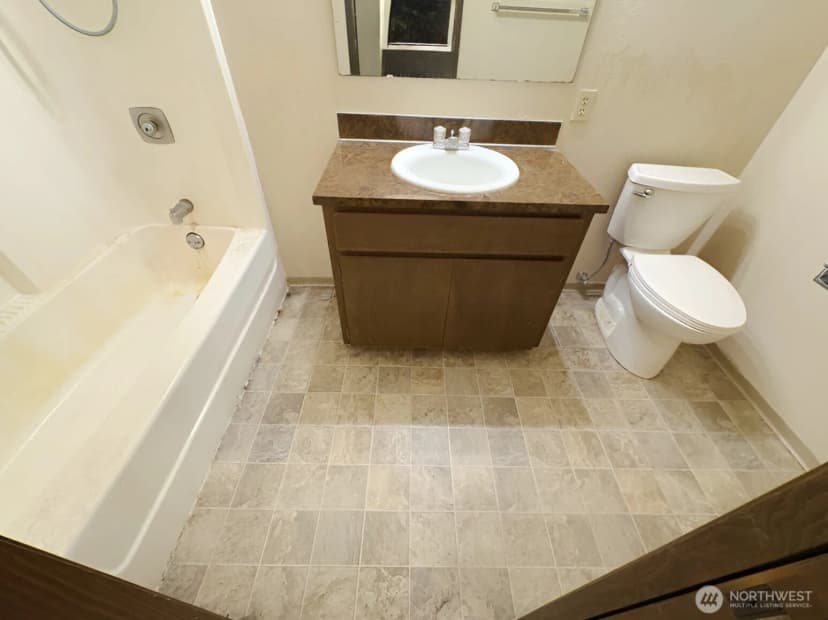 Property photo for 24404 Se Mirrormont Boulevard, Issaquah photo 27