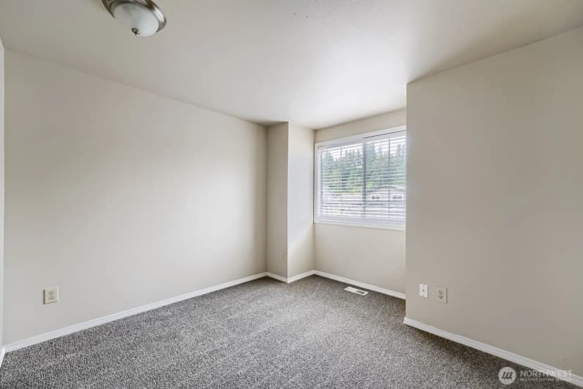 Property photo for 22206 Se 250th Street, Maple Valley photo 10