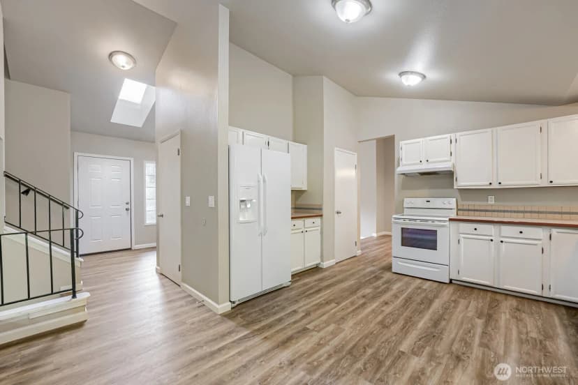 Property photo for 22206 Se 250th Street, Maple Valley photo 13