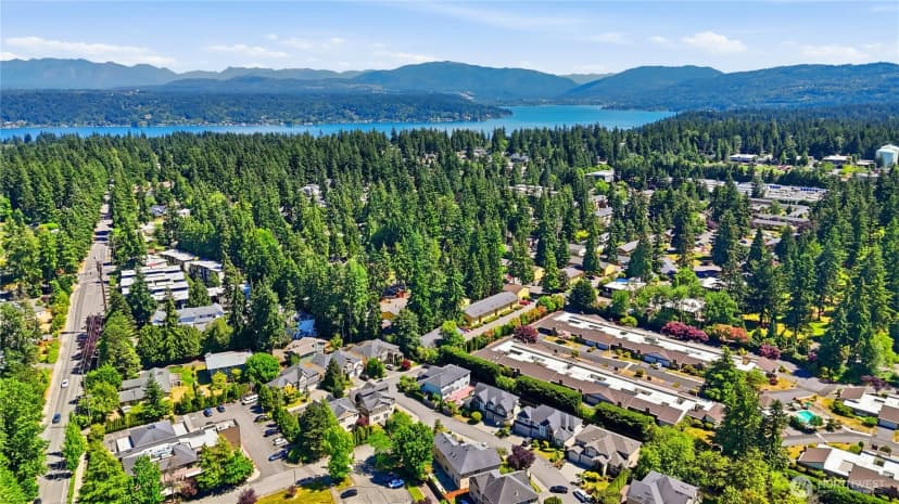 Property photo for 16105 Northup Way, Bellevue photo 40