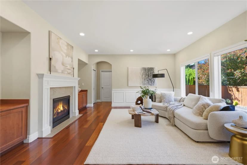 Property photo for 16105 Northup Way, Bellevue photo 15