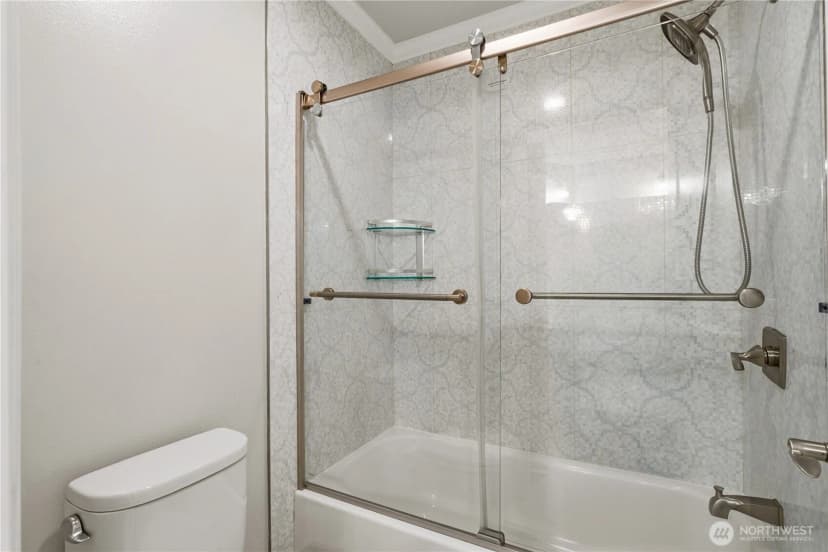 Property photo for 16105 Northup Way, Bellevue photo 33