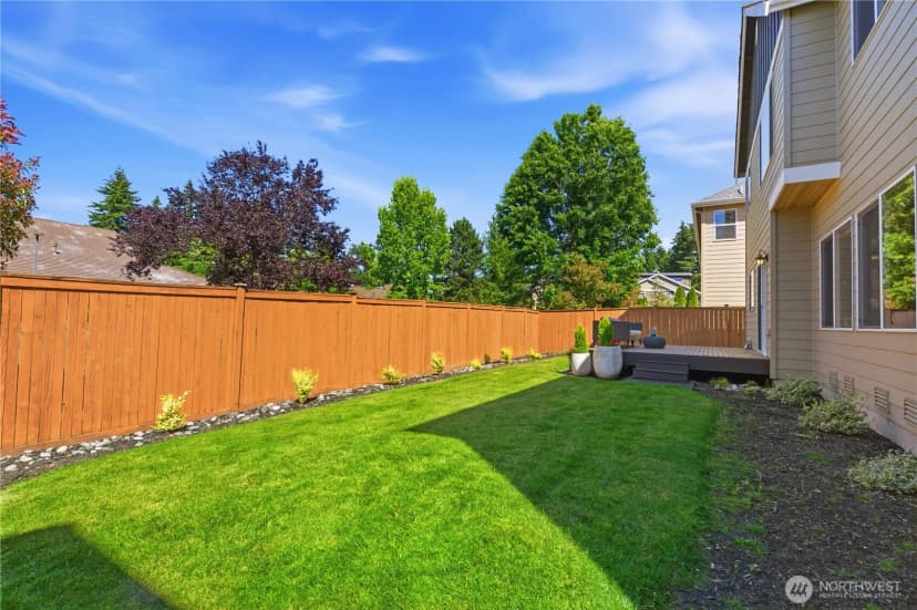 Property photo for 16105 Northup Way, Bellevue photo 22