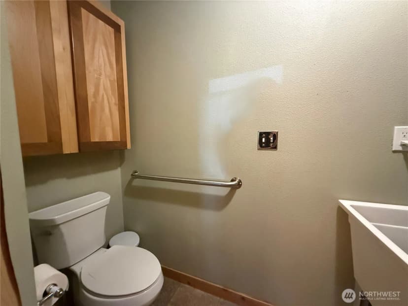 Property photo for 111 1st Street, Morton photo 10