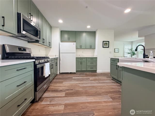 Property photo for 12208 Ne 24th Street #124, Bellevue