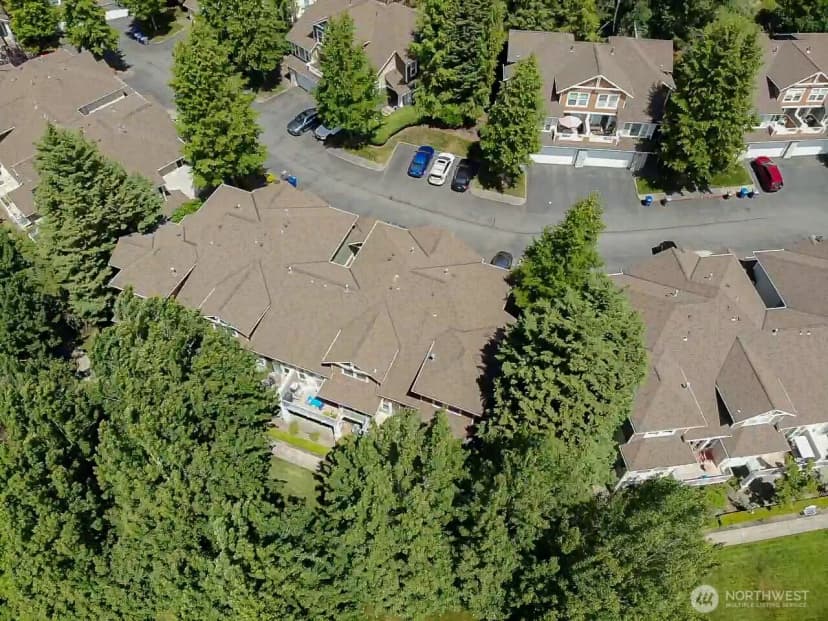 Property photo for 12208 Ne 24th Street #124, Bellevue photo 30