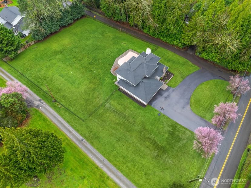 Property photo for 16005 Ne 160th Street, Woodinville photo 3