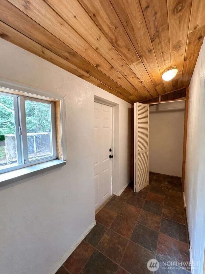 Property photo for 17045 Nw Sunset Ridge Way, Seabeck photo 18