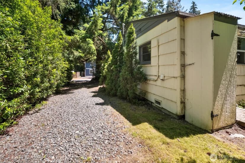 Property photo for 13753 Stone Avenue N, Seattle photo 30