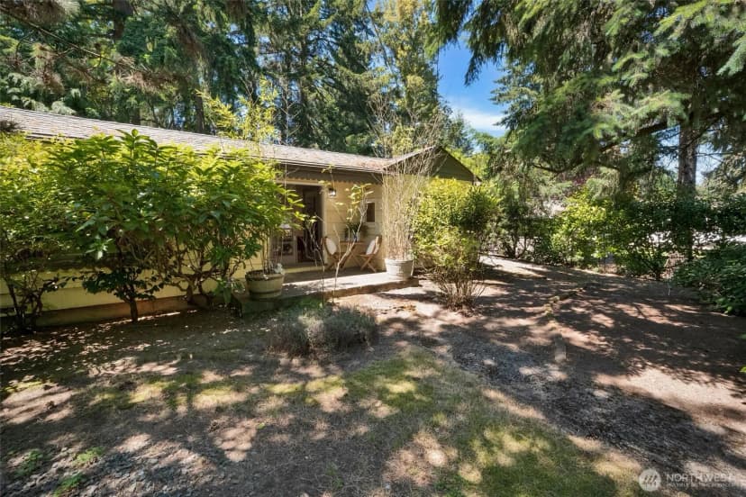 Property photo for 13753 Stone Avenue N, Seattle photo 6