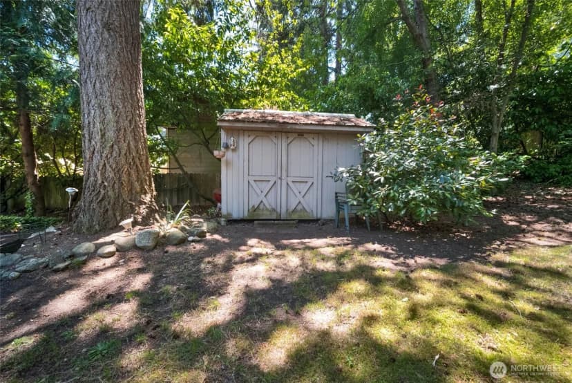 Property photo for 13753 Stone Avenue N, Seattle photo 28