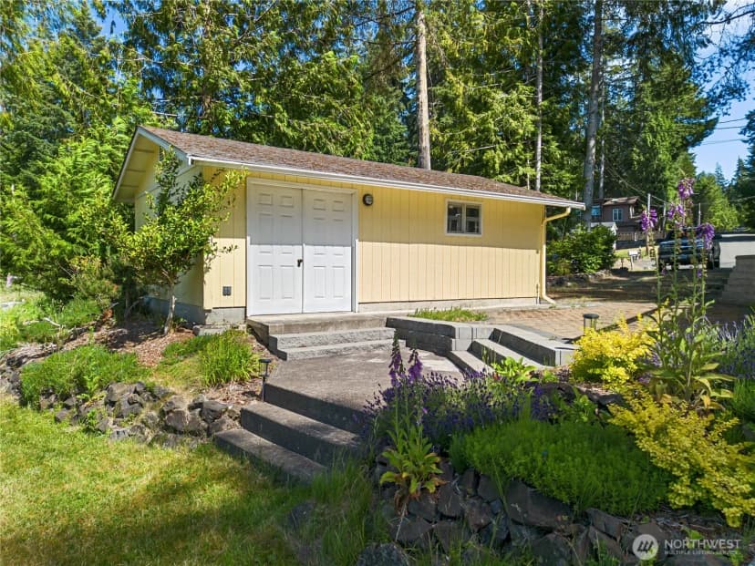 Property photo for 71 E Case Place W, Shelton photo 26