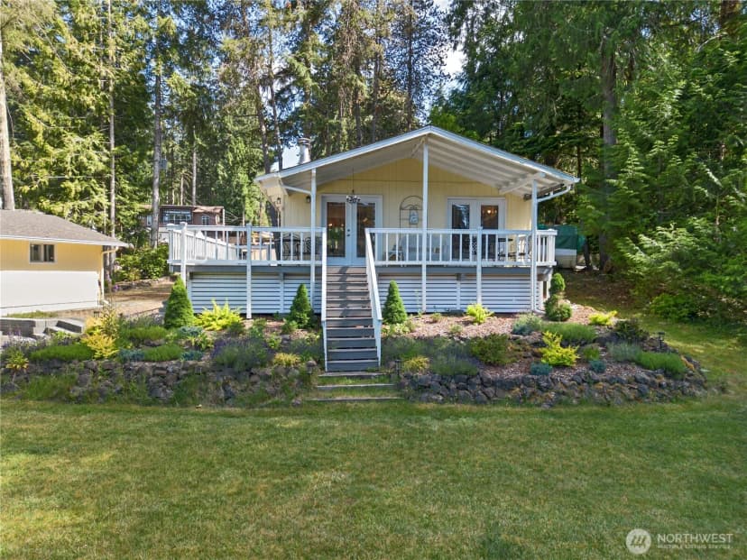Property photo for 71 E Case Place W, Shelton photo 24
