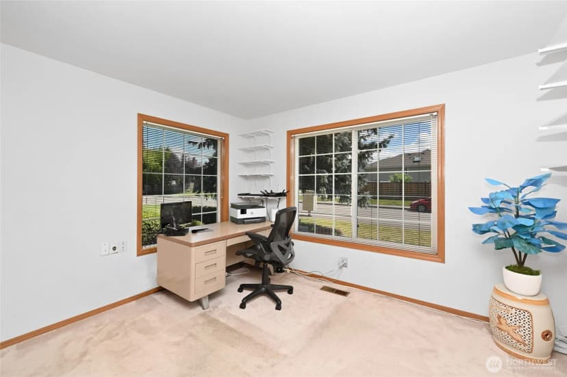 Property photo for 1529 Ilwaco Avenue Ne, Renton photo 14