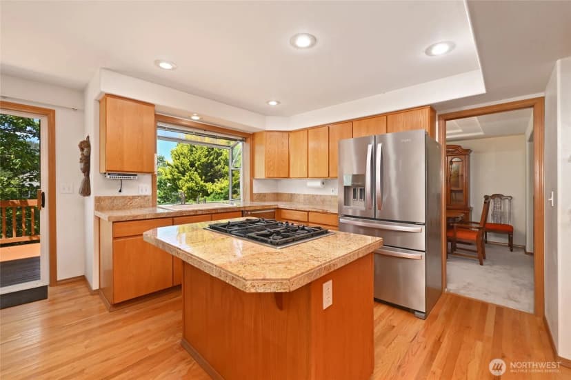 Property photo for 1529 Ilwaco Avenue Ne, Renton photo 9