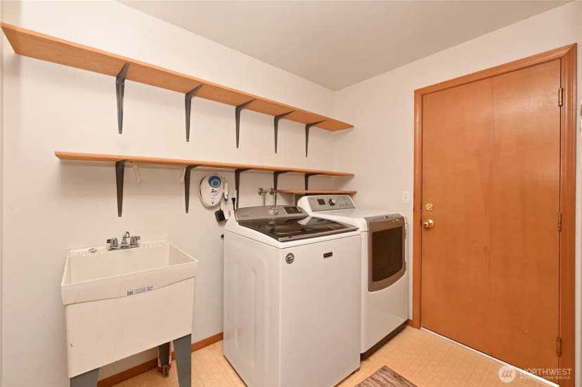 Property photo for 1529 Ilwaco Avenue Ne, Renton photo 16