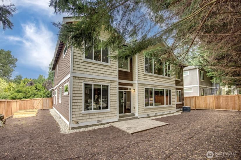 Property photo for 10125 Ne 147th Street, Bothell photo 34