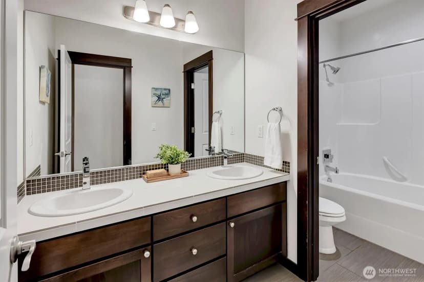 Property photo for 10125 Ne 147th Street, Bothell photo 32