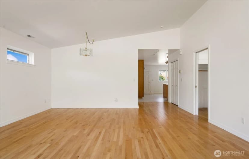 Property photo for 2169 Mariner Beach Drive, Oak Harbor photo 14