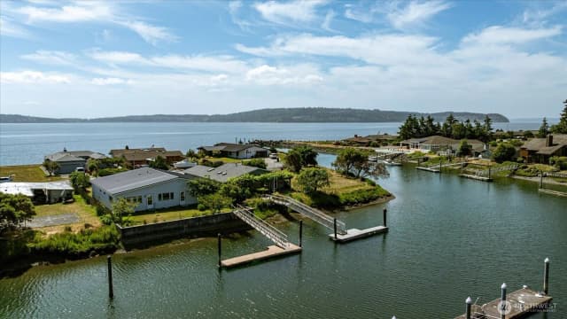 Property photo for 2169 Mariner Beach Drive, Oak Harbor photo 2