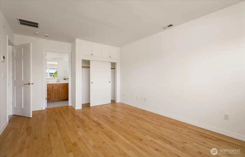 Property photo for 2169 Mariner Beach Drive, Oak Harbor photo 26