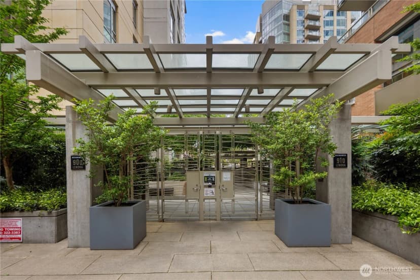 Property photo for 900 Lenora Street #w702, Seattle photo 31