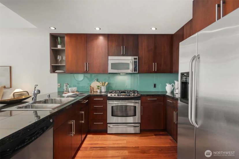 Property photo for 900 Lenora Street #w702, Seattle photo 7
