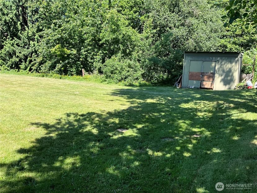 Property photo for 9618 Holly Drive, Everett photo 8
