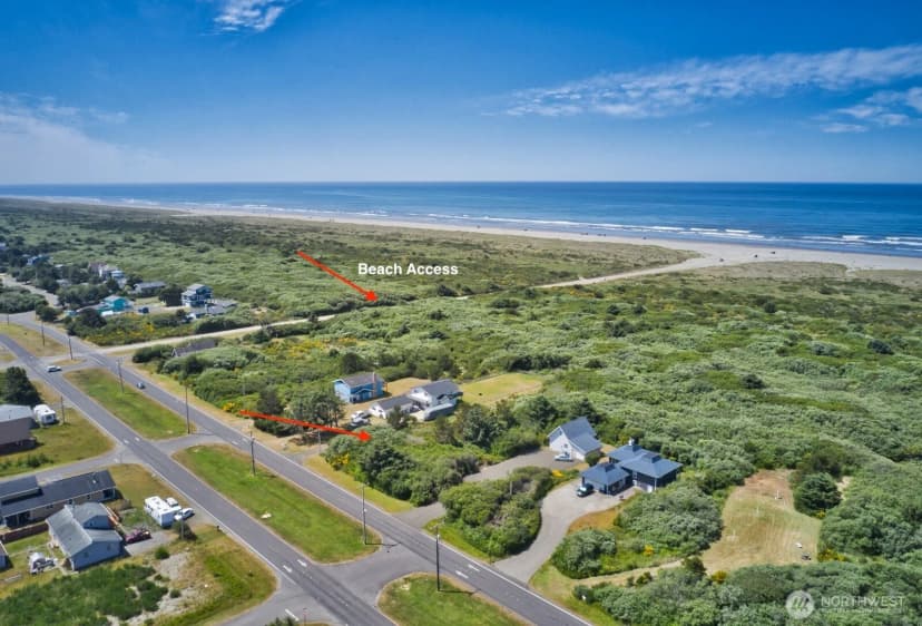 Property photo for 429 Ocean Shores Boulevard Nw, Ocean Shores photo 2