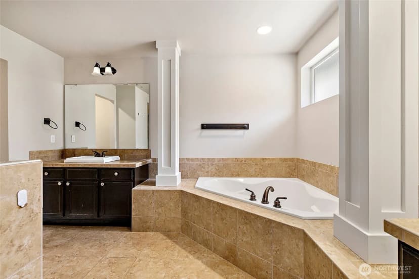 Property photo for 15407 61st Place W, Edmonds photo 19