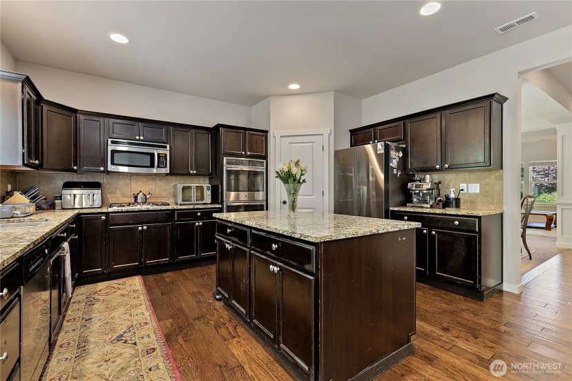 Property photo for 15407 61st Place W, Edmonds photo 6