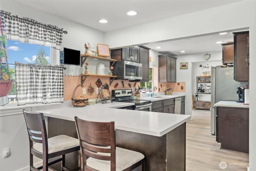 Property photo for 19515 Ap Tubbs Road E, Carbonado photo 7