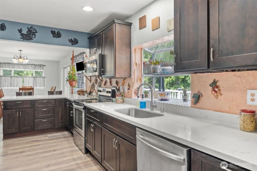 Property photo for 19515 Ap Tubbs Road E, Carbonado photo 8