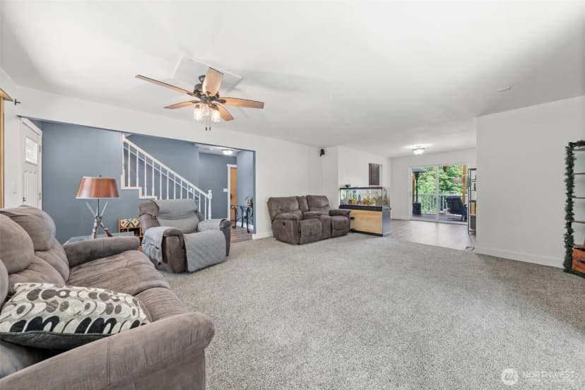 Property photo for 19515 Ap Tubbs Road E, Carbonado photo 5