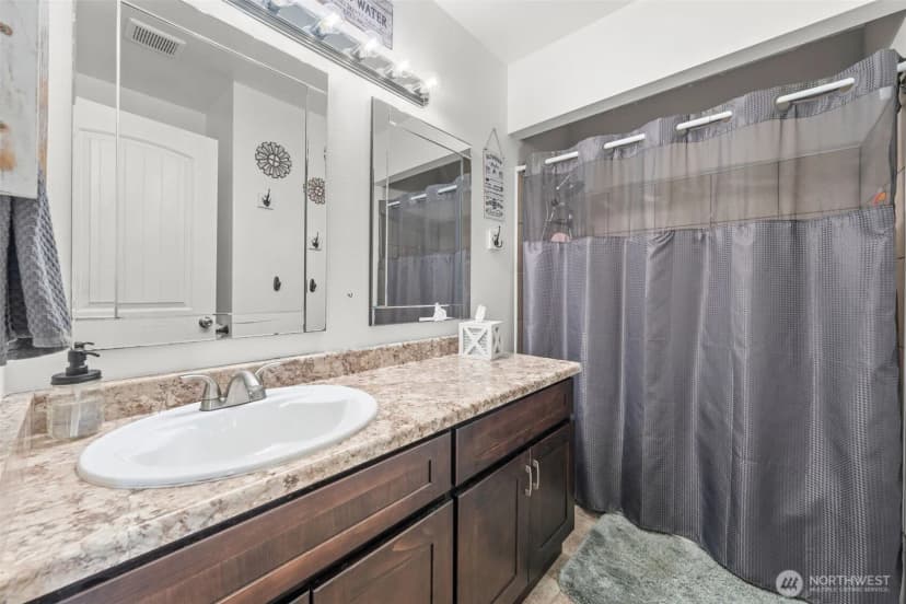 Property photo for 19515 Ap Tubbs Road E, Carbonado photo 18