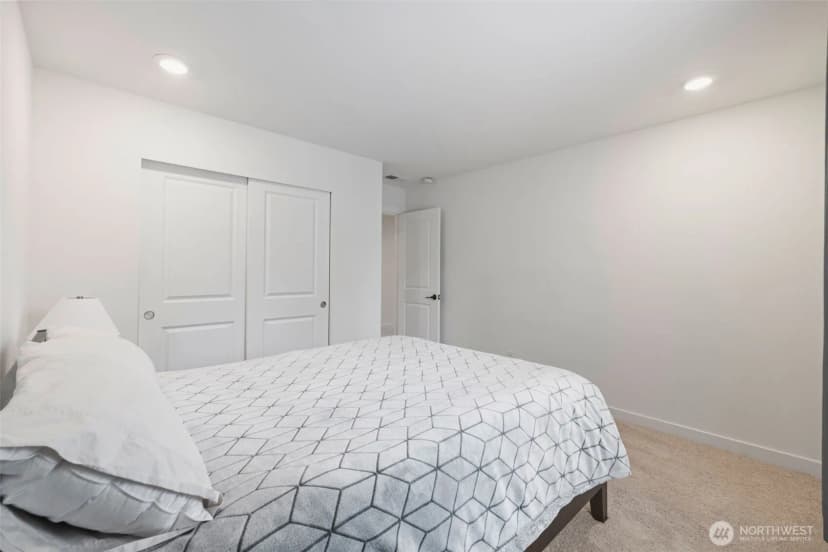 Property photo for 30250 117th Court Se, Auburn photo 11